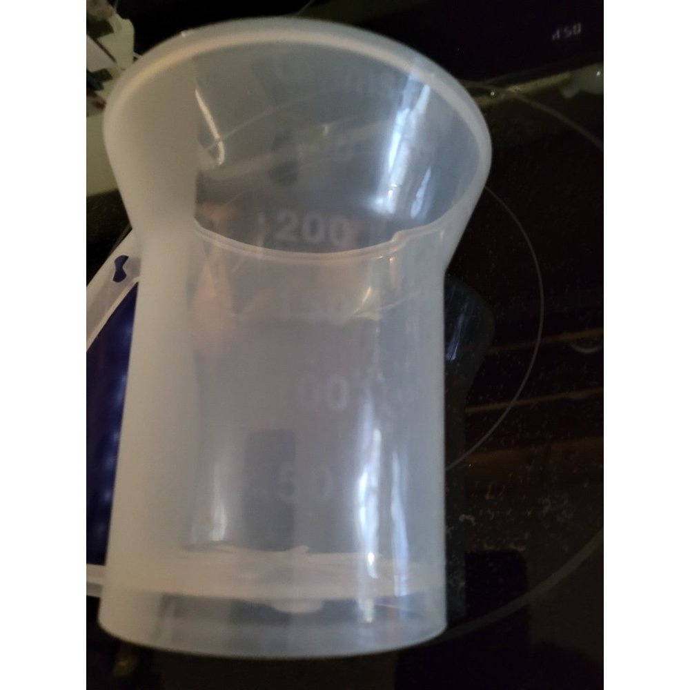Tupperware Sifter - Picture 6 of 6